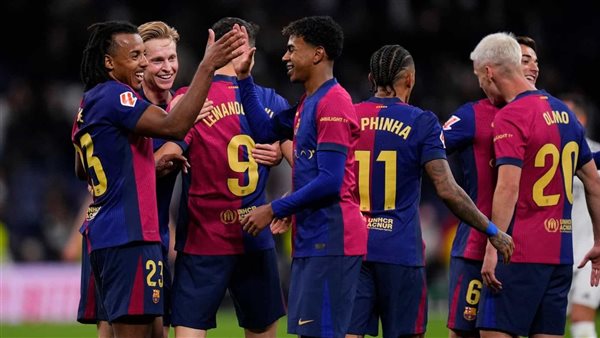 فليك يعلن تشكيل برشلونة لمواجهة مايوركا في افتتاحية مشوار الدوري الإسباني