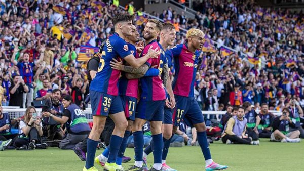 رسميا.. رابطة لاعبي الدوري الإسباني ترفض إقامة مباراة برشلونة وفياريال خارج البلاد