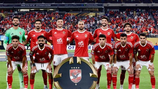 عودة حسين الشحات.. قائمة الأهلي لمواجهة فاركو في الدوري المصري